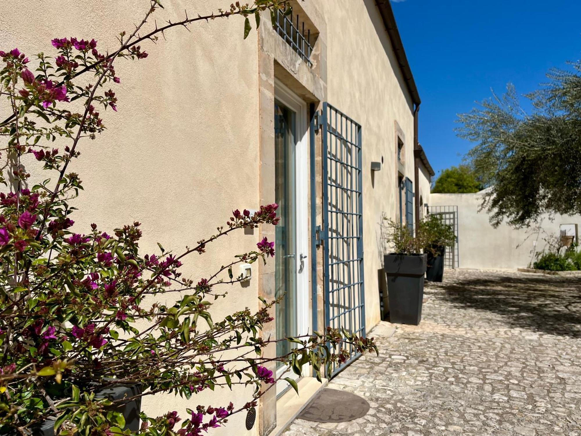 Dimora Di Dante Bed and Breakfast Chiaramonte Gulfi Eksteriør billede