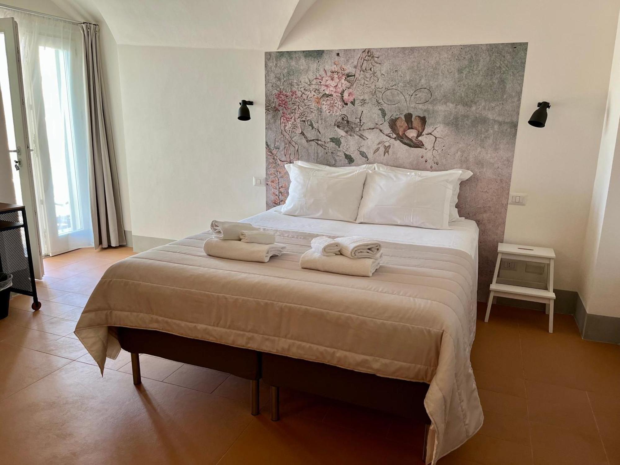 Dimora Di Dante Bed and Breakfast Chiaramonte Gulfi Eksteriør billede